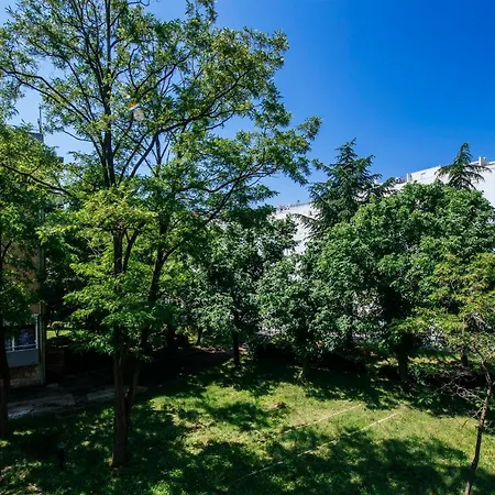 Apartament Center *
