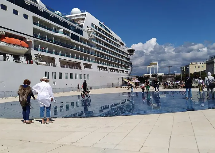 Апартаменты Center *